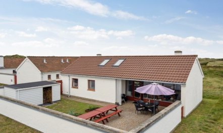 'Werna' - 900m from the sea