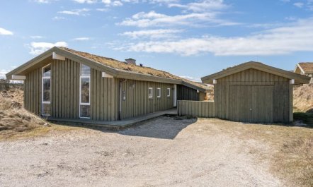 'Fanney' - 100m from the sea 6