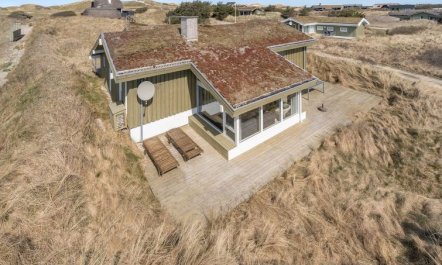 'Fanney' - 100m from the sea 4