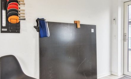 'Edgar' - 1.5km from the sea 0