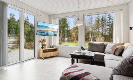 'Suvi' - 700m from the sea 2