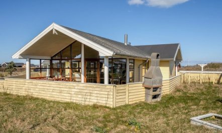 'Fam' - 300m from the sea 3