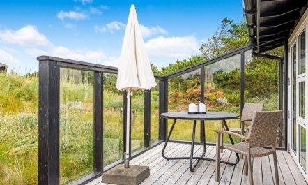 'Cate' - 900m from the sea 4