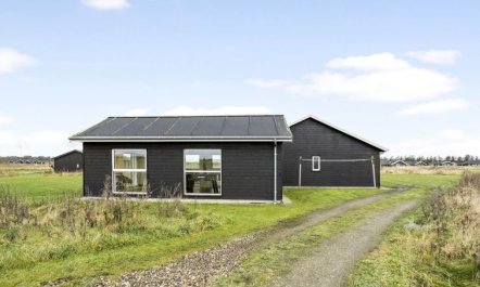 'Kirsi' - 1.6km from the sea 3