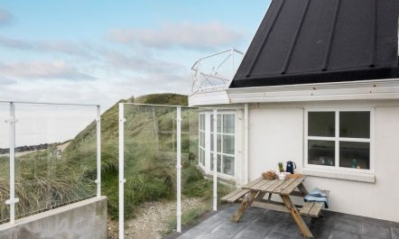 'Hillegonde' - 84m from the sea 6