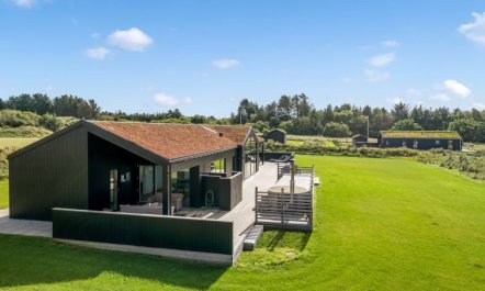 'Egil' - 1.5km from the sea 3