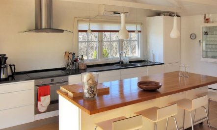 'Ava' - 1km from the sea 3