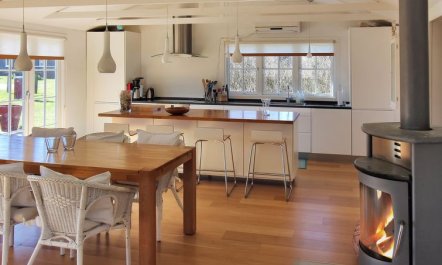 'Ava' - 1km from the sea 7