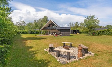 'Edith' - 1km from the sea 4