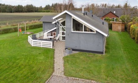 'Thrugels' - 600m from the sea 2