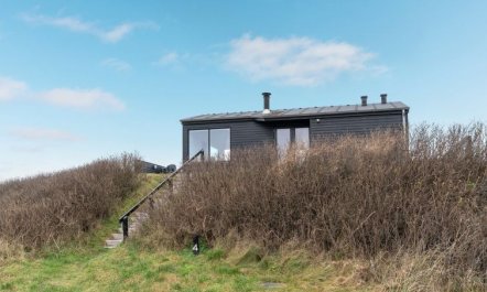 'Skade' - 75m from the sea 5