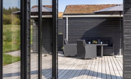 'Dyke' - 1.5km from the sea 7