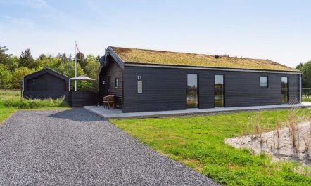 'Dyke' - 1.5km from the sea 2