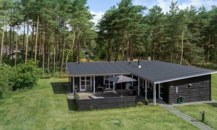 'Nele' - 400m from the sea