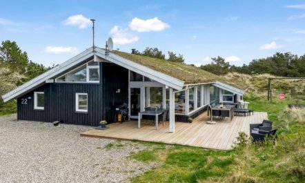 'Annlisa' - 1km from the sea