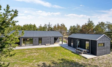 'Erke' - 500m from the sea