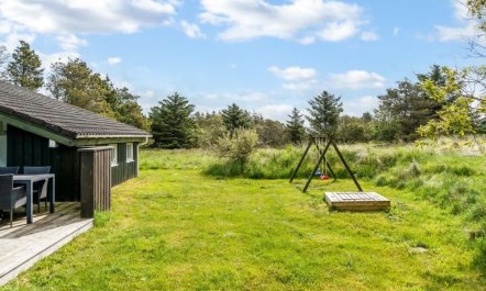 'Aponi' - 400m from the sea 1