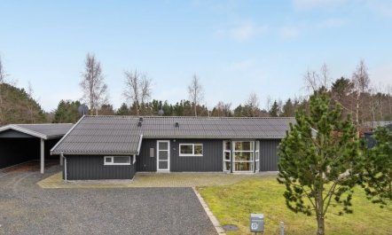 'Andrea' - 1.4km from the sea