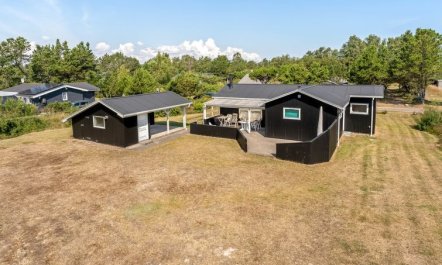 'Enken' - 450m from the sea