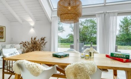 'Verner' - 900m from the sea 5