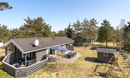 'Sighbiorn' - 950m from the sea