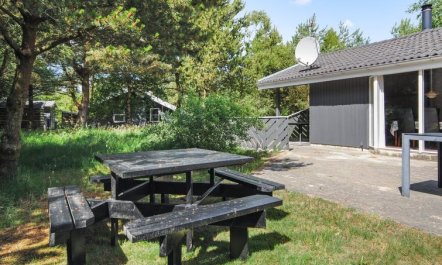 'Sighbiorn' - 950m from the sea 7