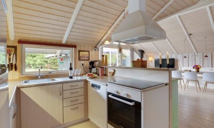 'Varpu' - 1.6km from the sea 7