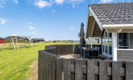 'Freya' - 200m from the sea 2