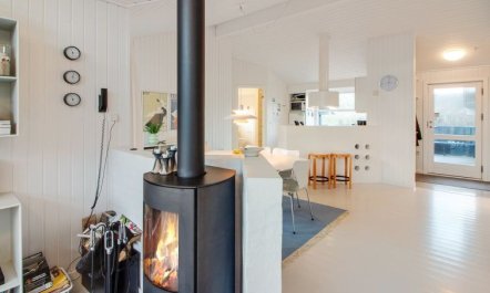 'Fenneke' - 50m from the sea 6