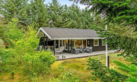 'Elba' - 2.5km from the sea