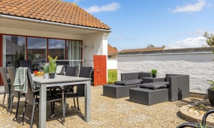 'Leny' - 900m from the sea