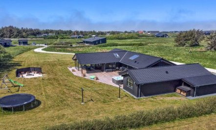 'Amitola' - 700m from the sea 2