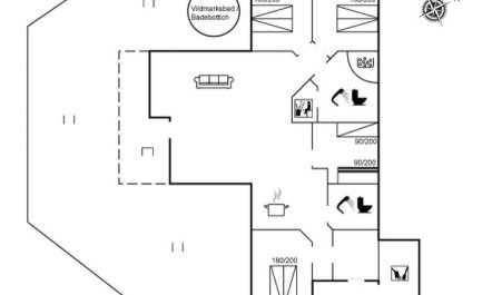 'Ina' - 1.2km from the sea 1