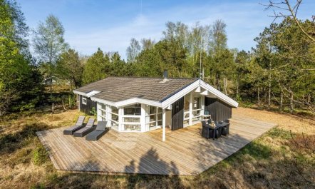 'Ran' - 600m from the sea 2