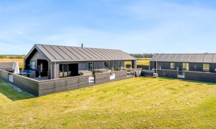 'Inola' - 1km from the sea