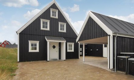 'Alita' - 1.2km from the sea