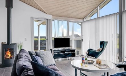 'Meino' - 1.4km from the sea 2