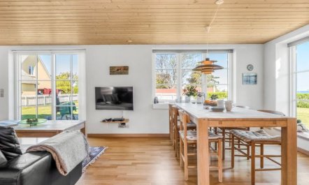 'Tara' - 300m from the sea 2