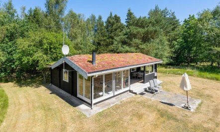 'Tuba' - 600m from the sea