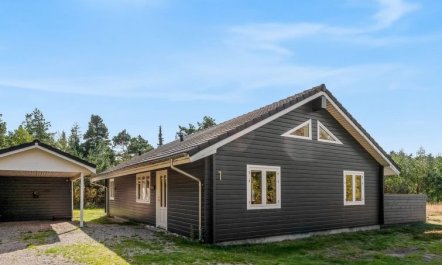 'Jurgis' - 300m from the sea