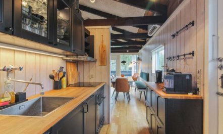 'Eyer' - 800m from the sea 3