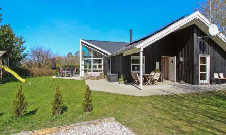 'Arold' - 800m from the sea