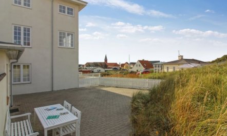 'Asa' - 75m from the sea 7