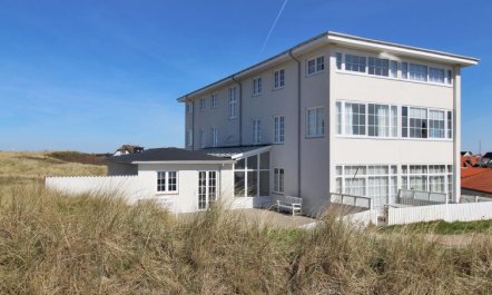 'Asa' - 75m from the sea 4