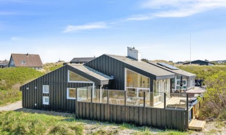 'Dijana' - 150m from the sea