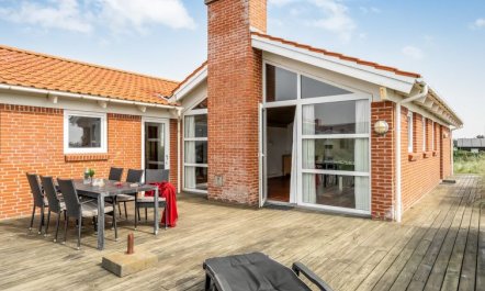 'Broder' - 150m from the sea 6