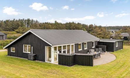 'Raadengaard' - 400m from the sea