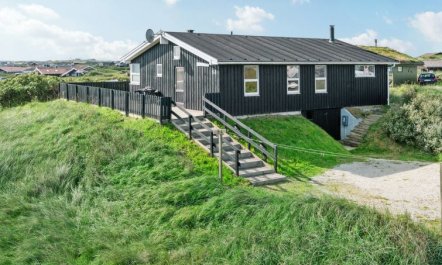 'Laghmund' - 250m from the sea