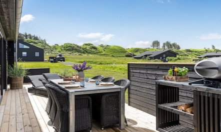 'Ata' - 400m from the sea 6