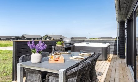 'Ata' - 400m from the sea 4